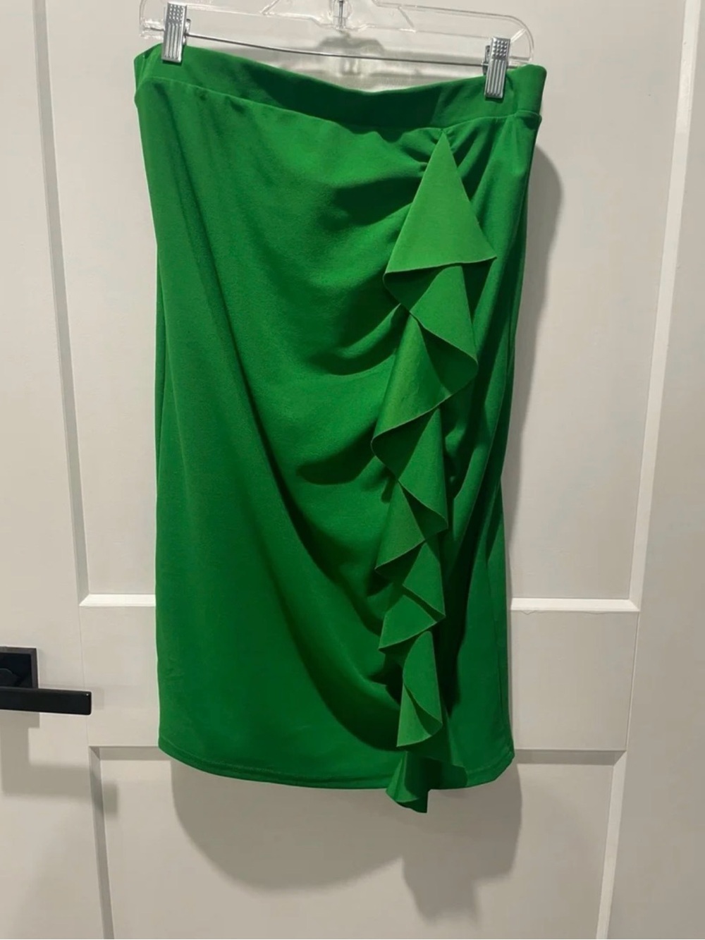 Haute Monde Kelly green pencil ruffle skirt size 1x  ( fits like xl / size 14 )